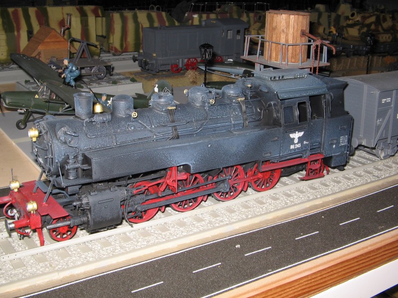 Ferro. Locomot. BR 85.jpg