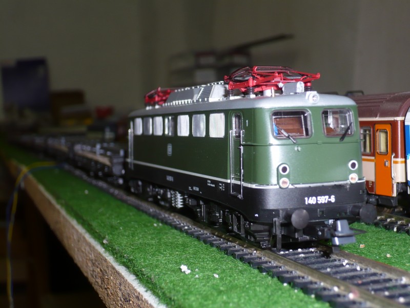 Locomotora DB.Br-140-596.jpg