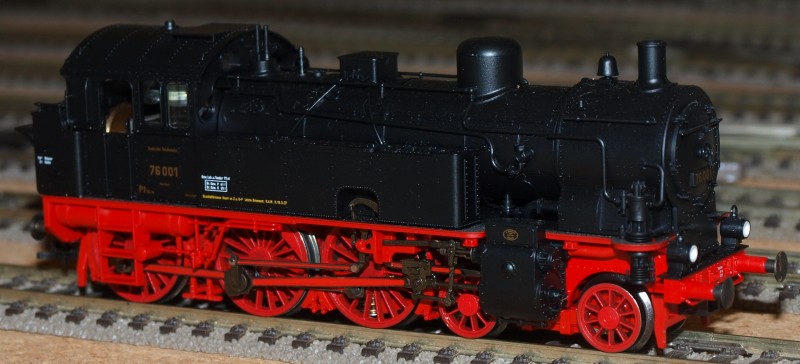 BR 76 Nº 76 001.jpg