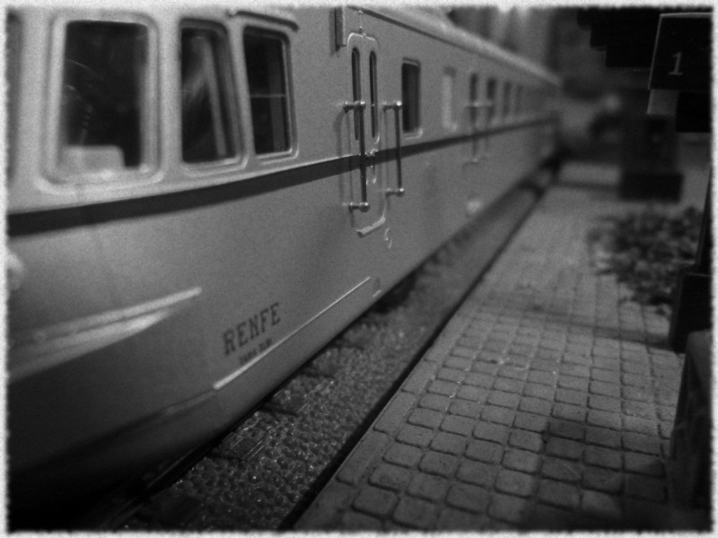 P1030817b&n.JPG