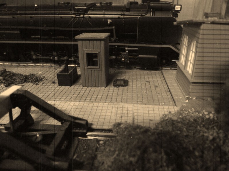 P1030826 B&N.JPG