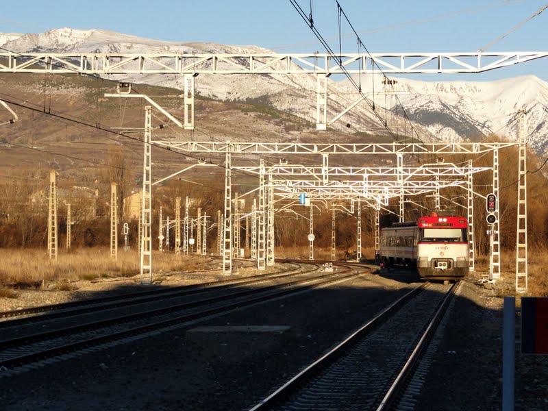 Arribada del 1 tren de La Tor 11-12-2012 08-53-29.JPG