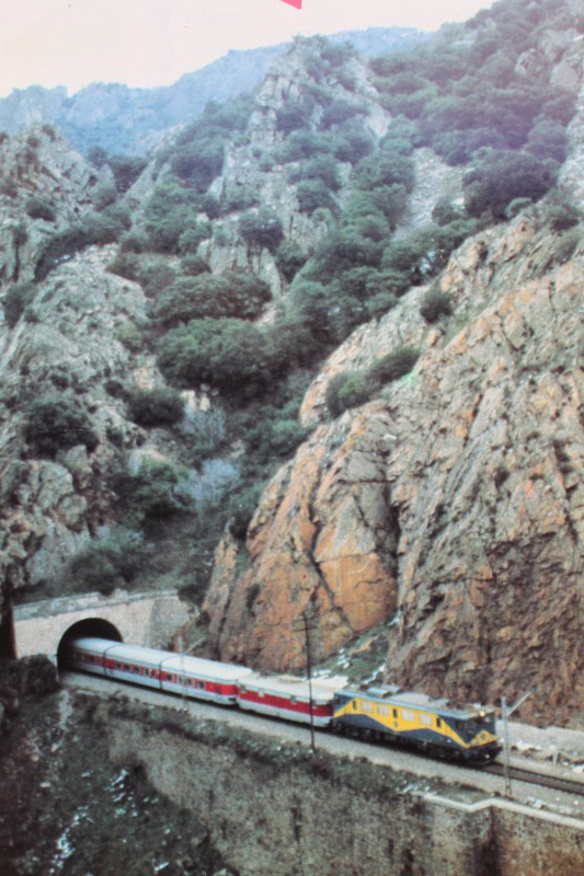 Talgo despeñaperros.JPG