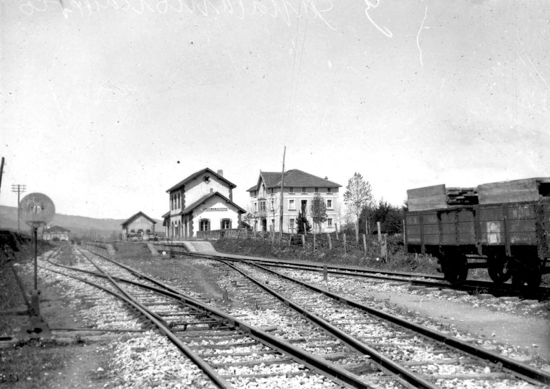 FV (Durango-Elorrio)_estac Apatamonasterio_1918 (Indalecio Ojanguren).jpg