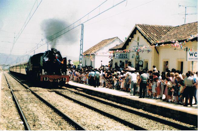 tren-font-de-la-figuera 1985 (125 Aniversari) de Paco Arandiga (bloclafont).jpg