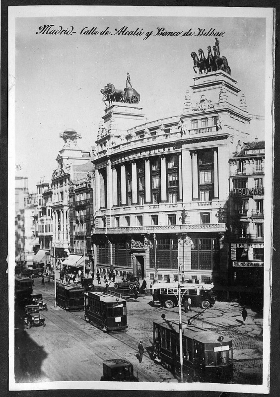 Madrid calle alcala y banco bilbao.jpg
