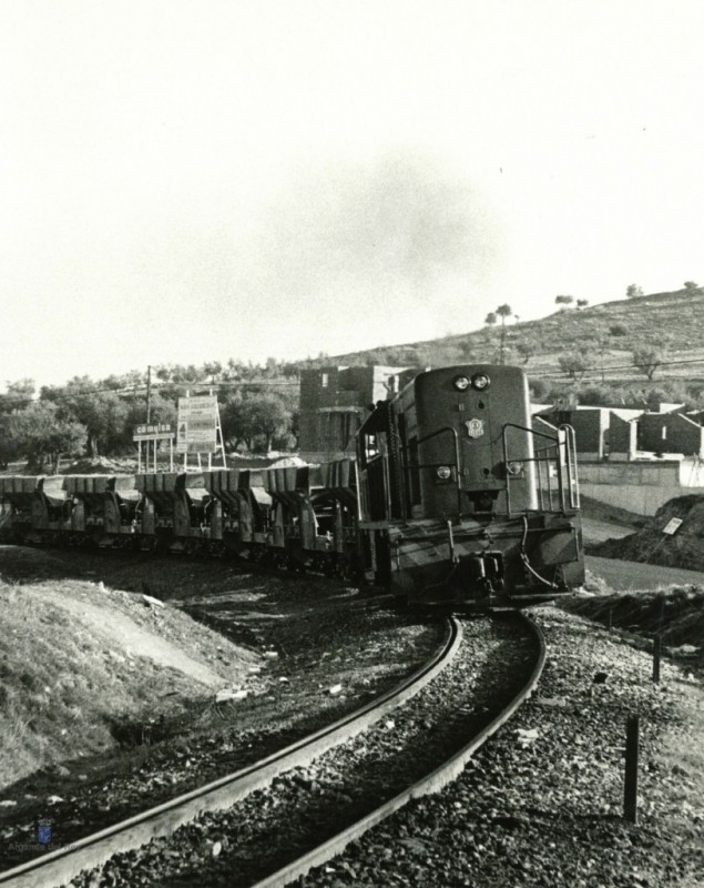 F07400010000-01.jpg