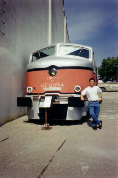 Talgo Virgen de Begoña. Museo del Ferrocarril.JPG