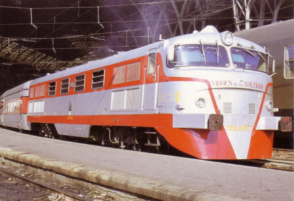 Talgo Virgen de la Soledad--Por Fin!!! lo pude ver en MAdrid en Directo.JPG