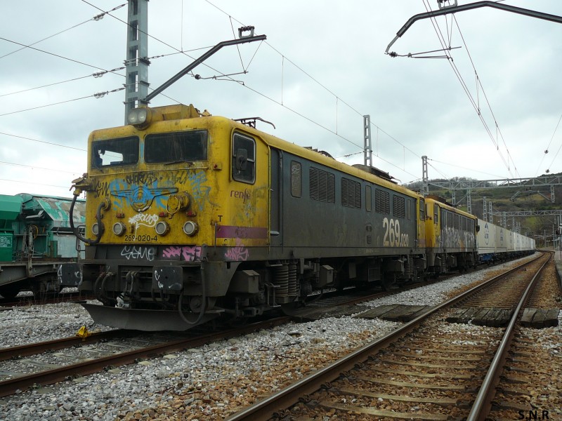 Trenes Asturias (37).JPG