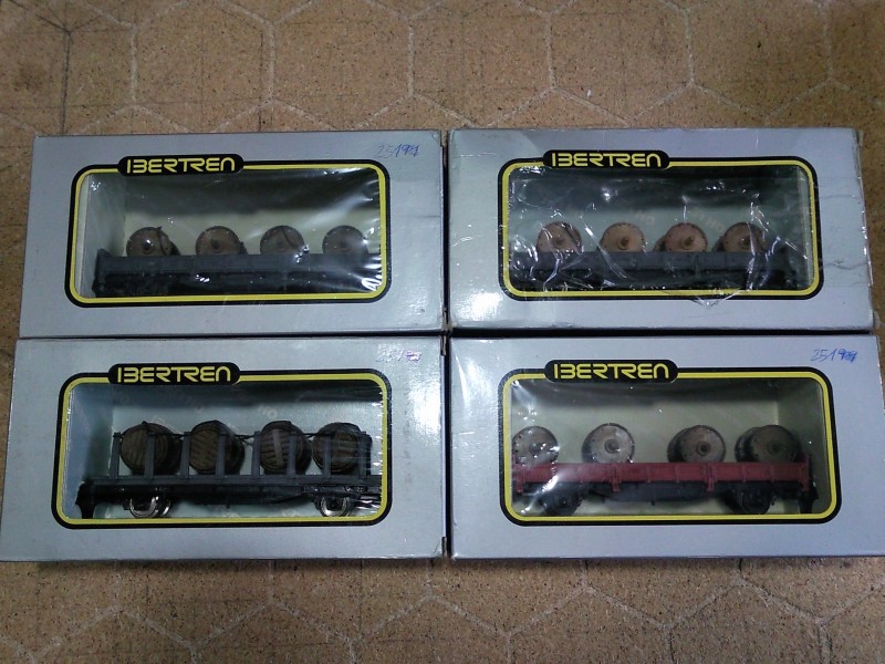 vagones ibertrenx4 dos ejes bidones.jpg
