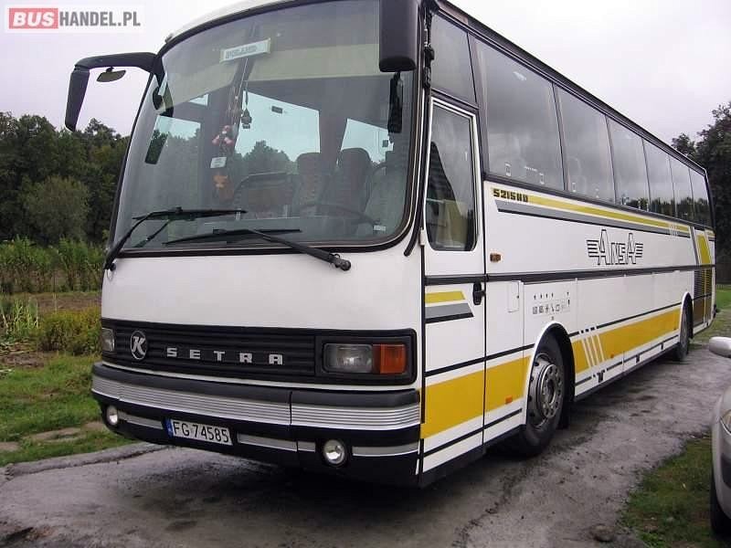 Setra 215 Ansa 02.jpg