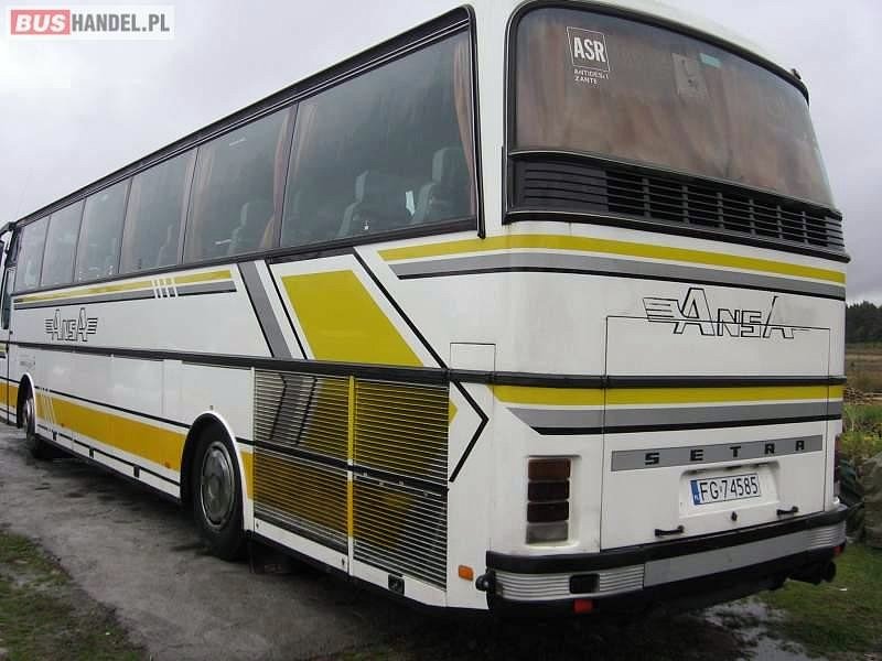 Setra 215 Ansa 03.jpg