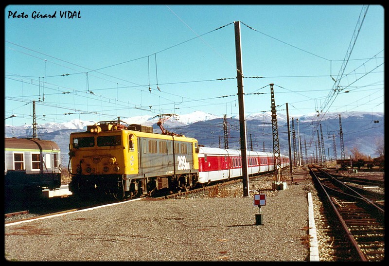 Talgo en La Tor de Querol.jpg