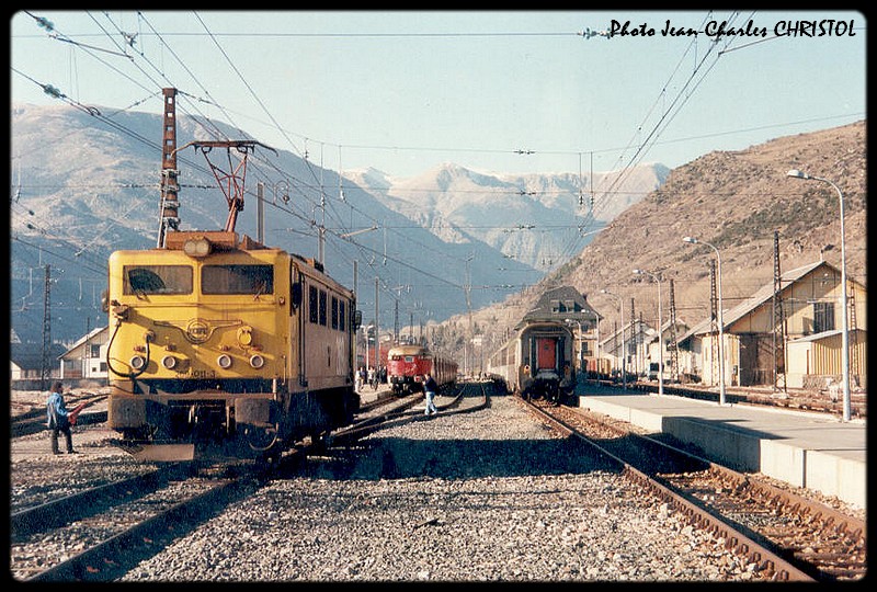 Talgo a La Tor de Querol 1.jpg