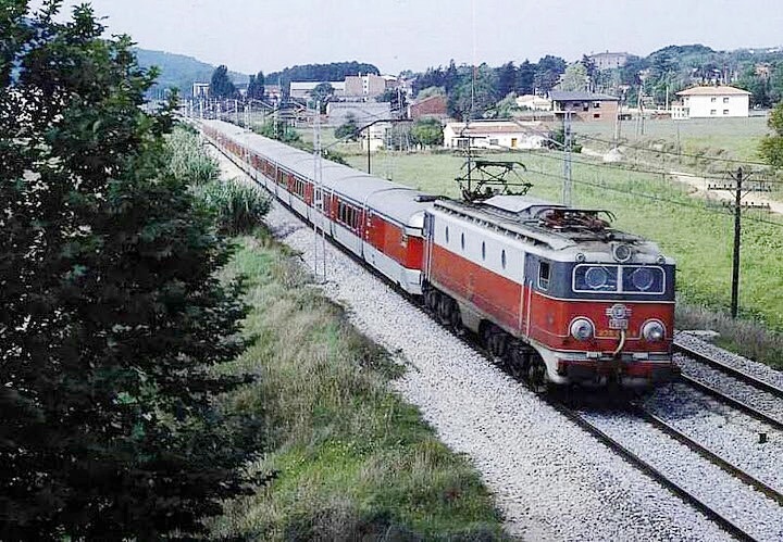 9749.jpg
