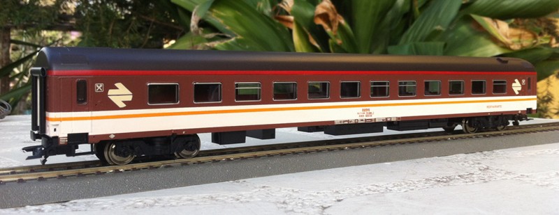 9900_02.jpg