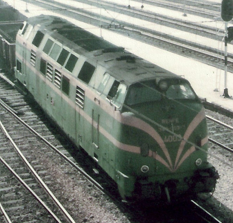 4003 en Villaverde Bajo 16-oct-1982 detalle.jpg