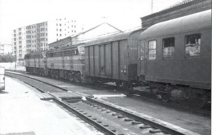 Expreso Vigo-Barcelona Ourense Agosto de 1979.jpg