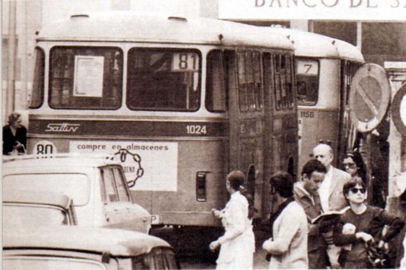 Pegaso 5062 Linea 81 y Trafico.jpg
