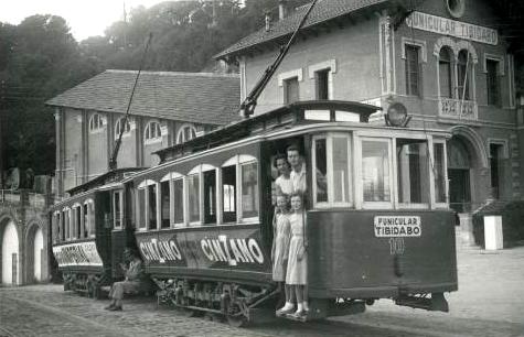 Barcelona_tramvia Blau_años 40.jpg