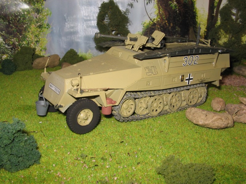 Sdkfz 251 Pontoneros.jpg