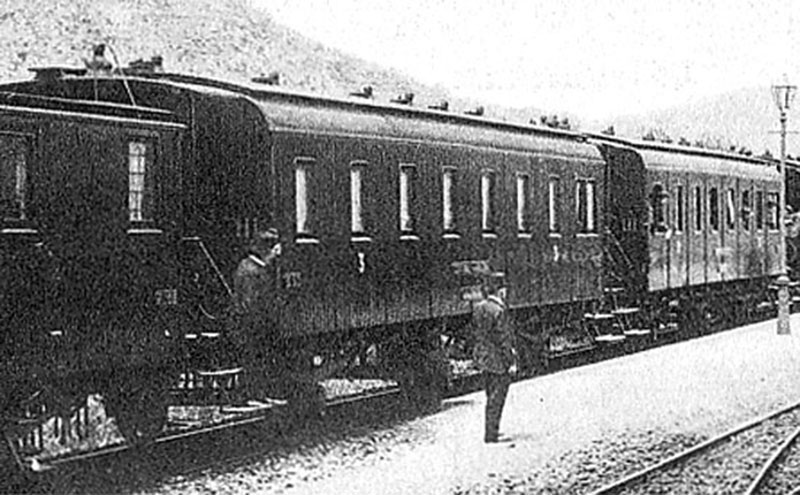 coche_3ejes_ca.jpg