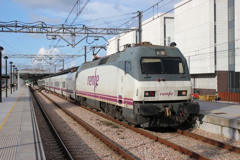 933.jpg