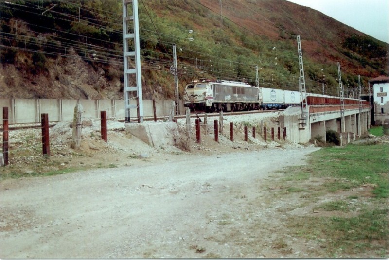 f6016.jpg