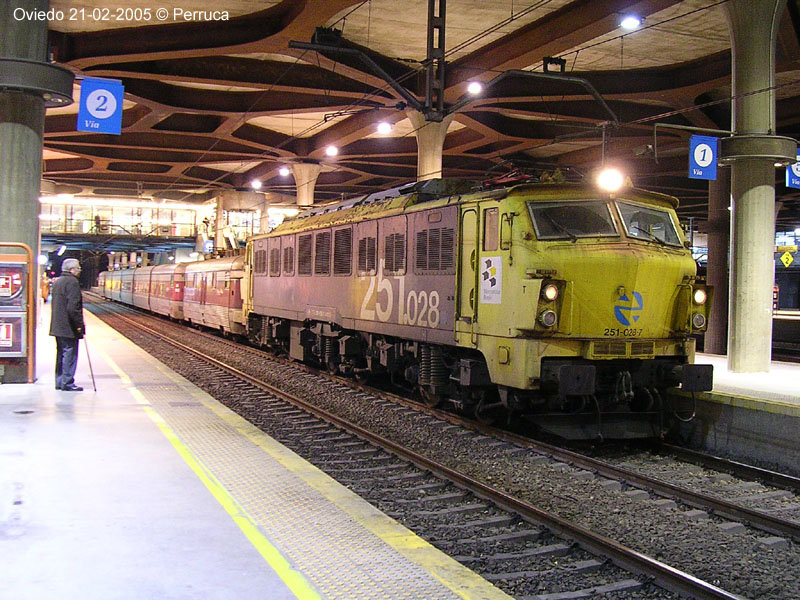 perr20050221019.jpg