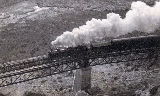 puente en la linea de la fergeneda.jpg