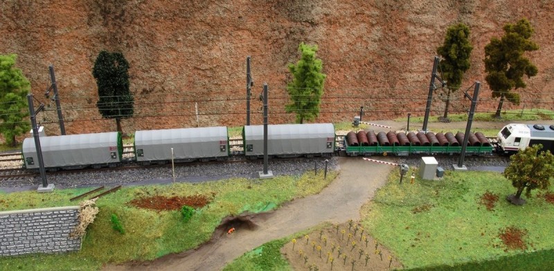 pintura transporte coils base Roco DB en version RENFE .jpg