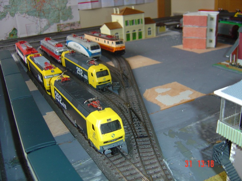 FOTOS MAQUETA JUNIO 2013 019.JPG