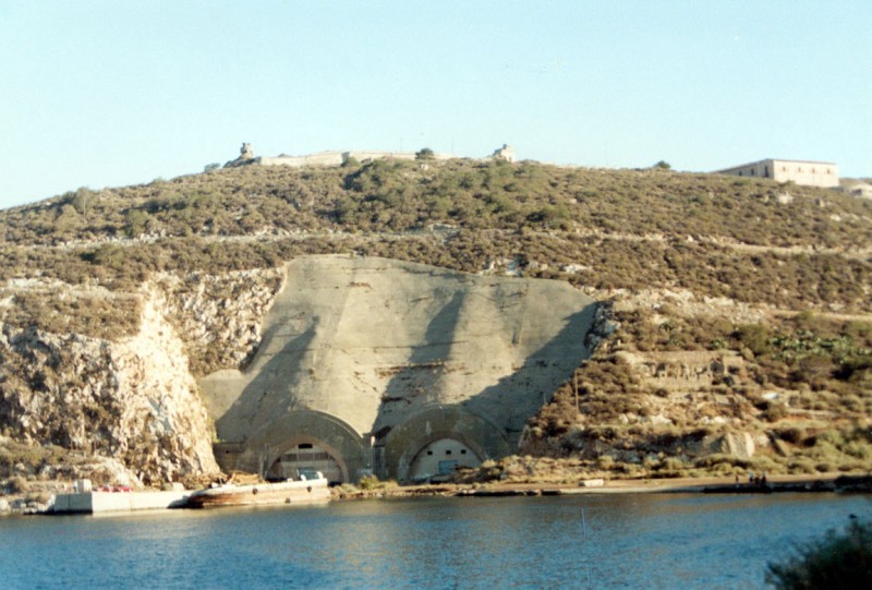 castillos y fortalezas_tuneles-submarinos.jpg