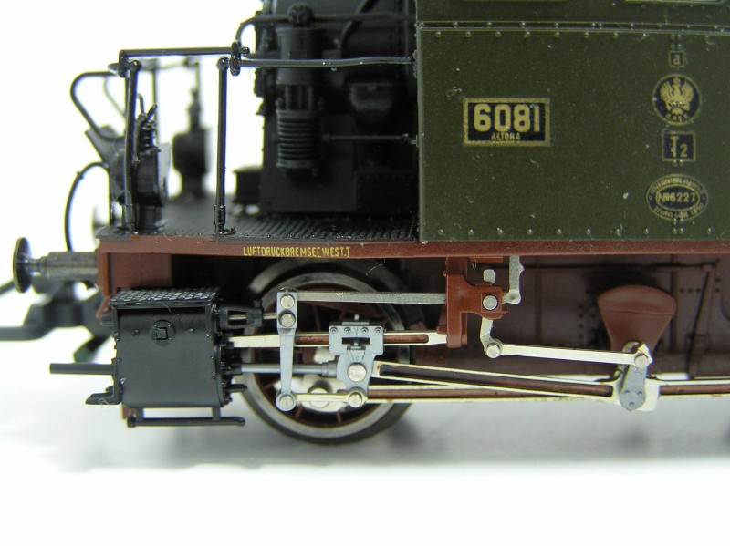 10 T 2 Trix 22411.jpg