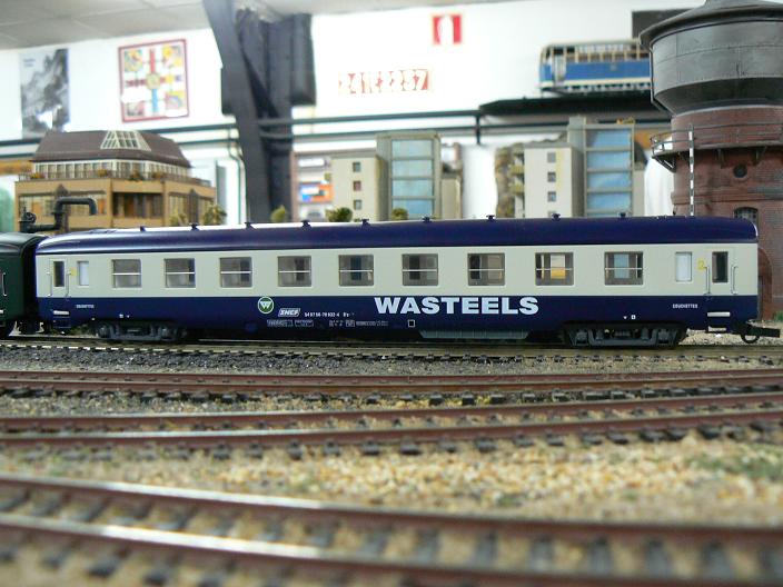 E.SCALE 8711-I.jpg