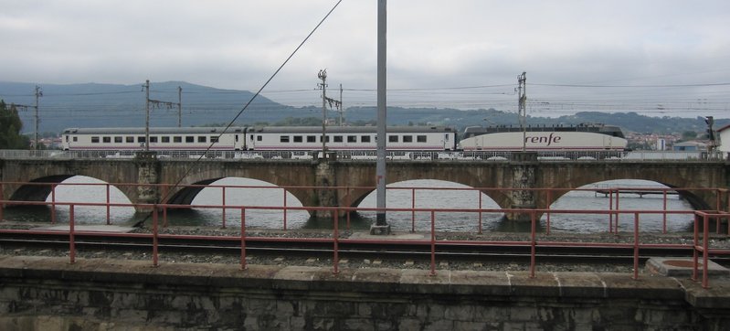 DIURNO PUENTE INTR..JPG