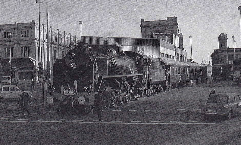 141F2413 Barcelona-Vilanova G. 18dic81.png