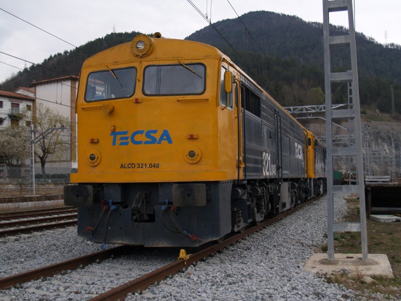 2148 Y 215O TECSA EN RIPOLL3.JPG