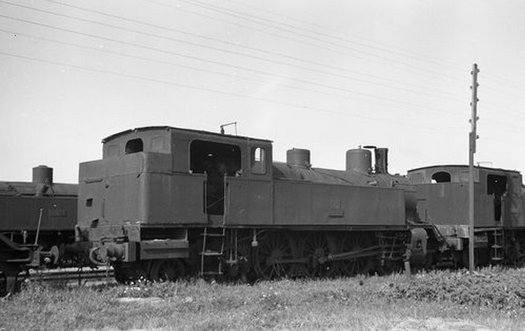 232-0206 en Villargarcía 1965.jpg