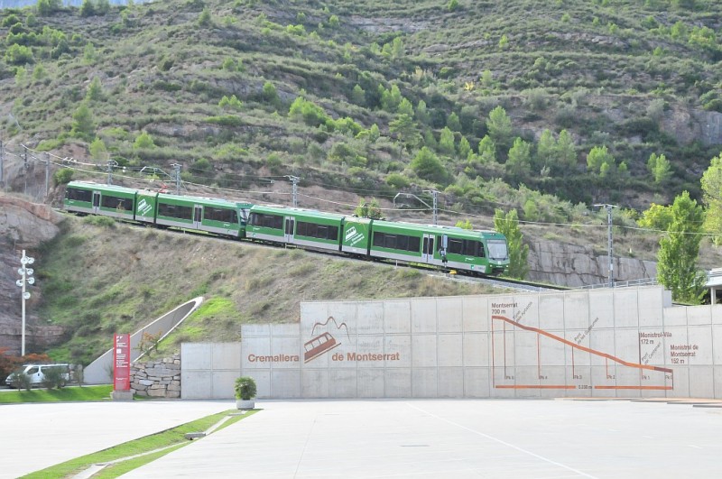 zug-bergbahn-monistrol-montserrat-kurz-vor-636432.jpg