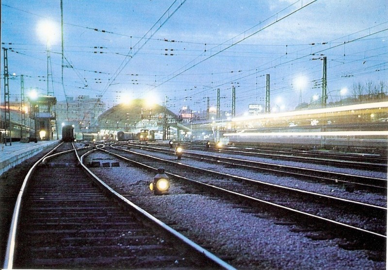 Atocha de noche.JPG