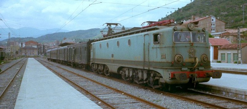 Estacio de Ripoll 1.jpg