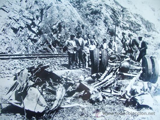 La Pola de Gordón_restos del accidente del 11-6-1934_foto del 22-6-1934.jpg