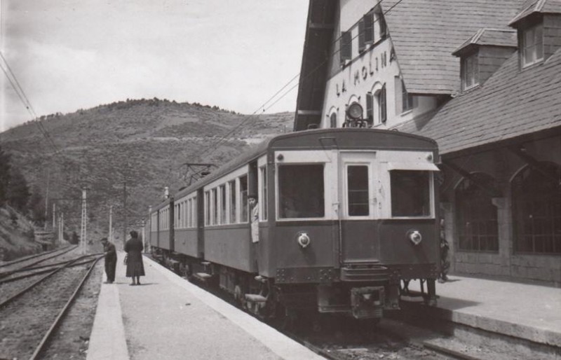 Estacio de la Molina.jpg