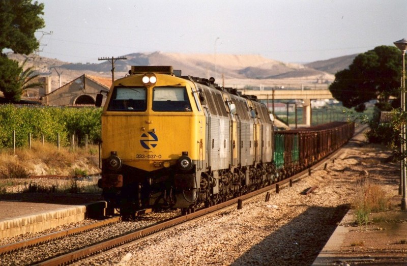 trio 333.jpg