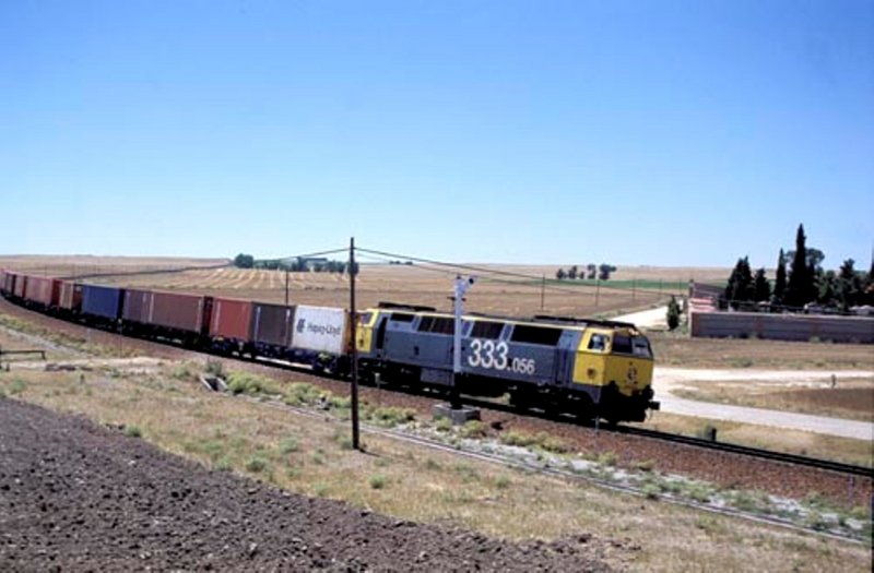 RENFE 333-056 CANTALAPIEDRA.jpg
