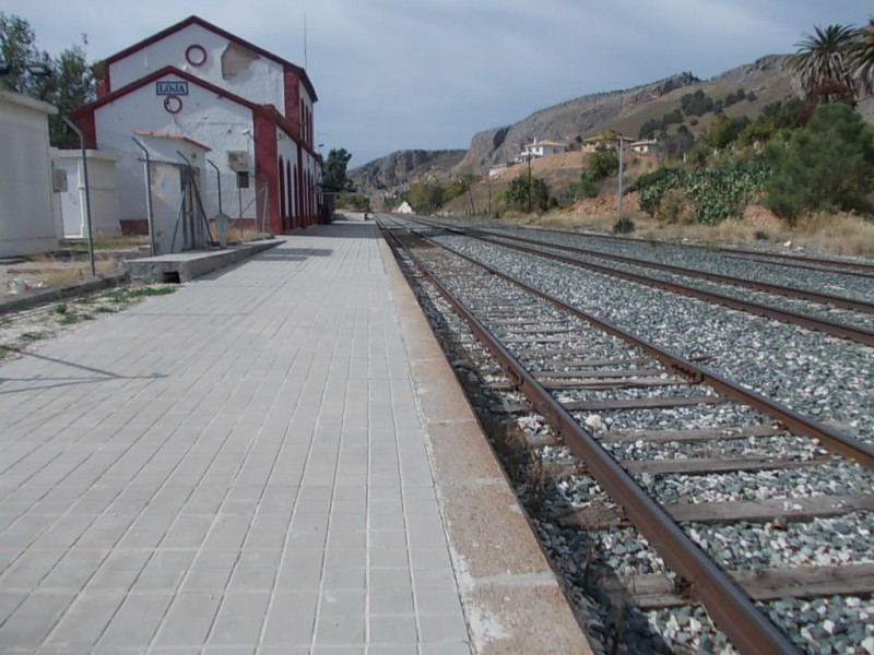 Vista estación desde el lado Granada.jpg