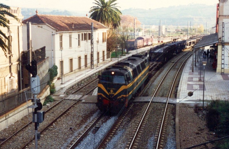 996.jpg