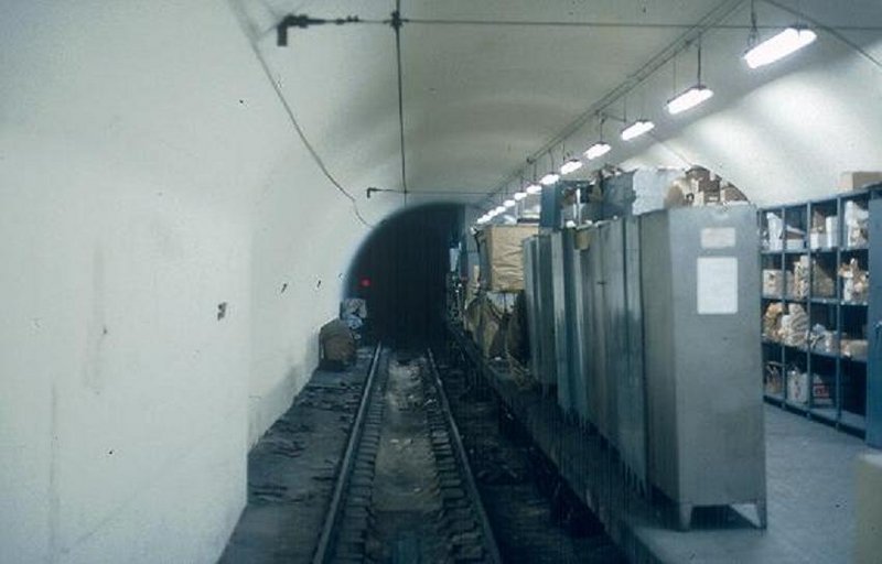 El_apartadero_hacia_l_nea_2_cuando_era_el_almac_n_de_movimiento.jpg